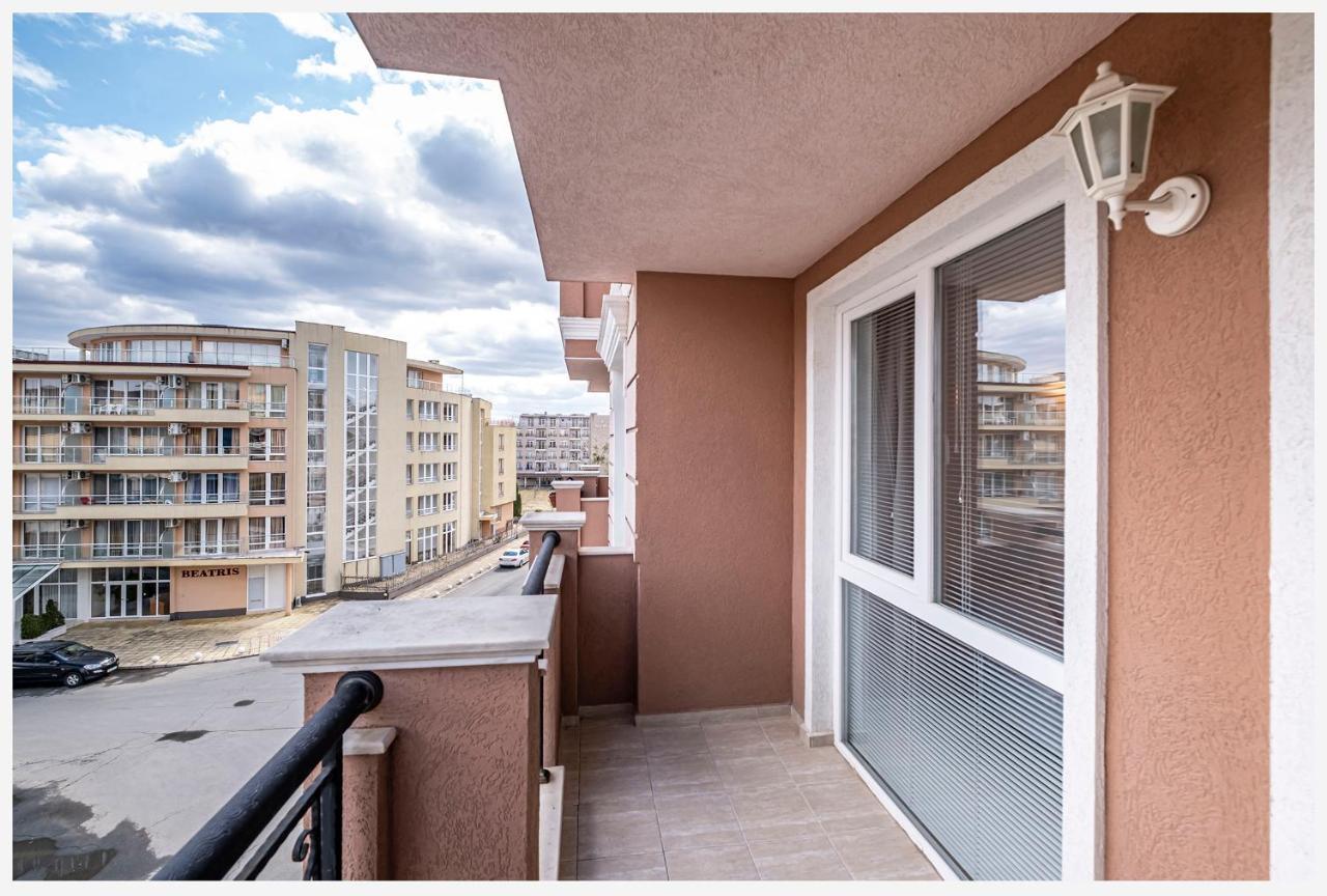 Casa Rossa 2 Daire Sunny Beach Dış mekan fotoğraf