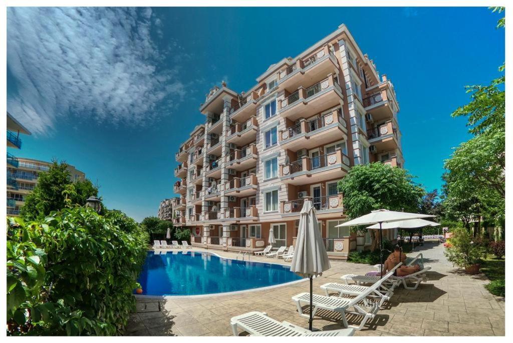 Casa Rossa 2 Daire Sunny Beach Dış mekan fotoğraf